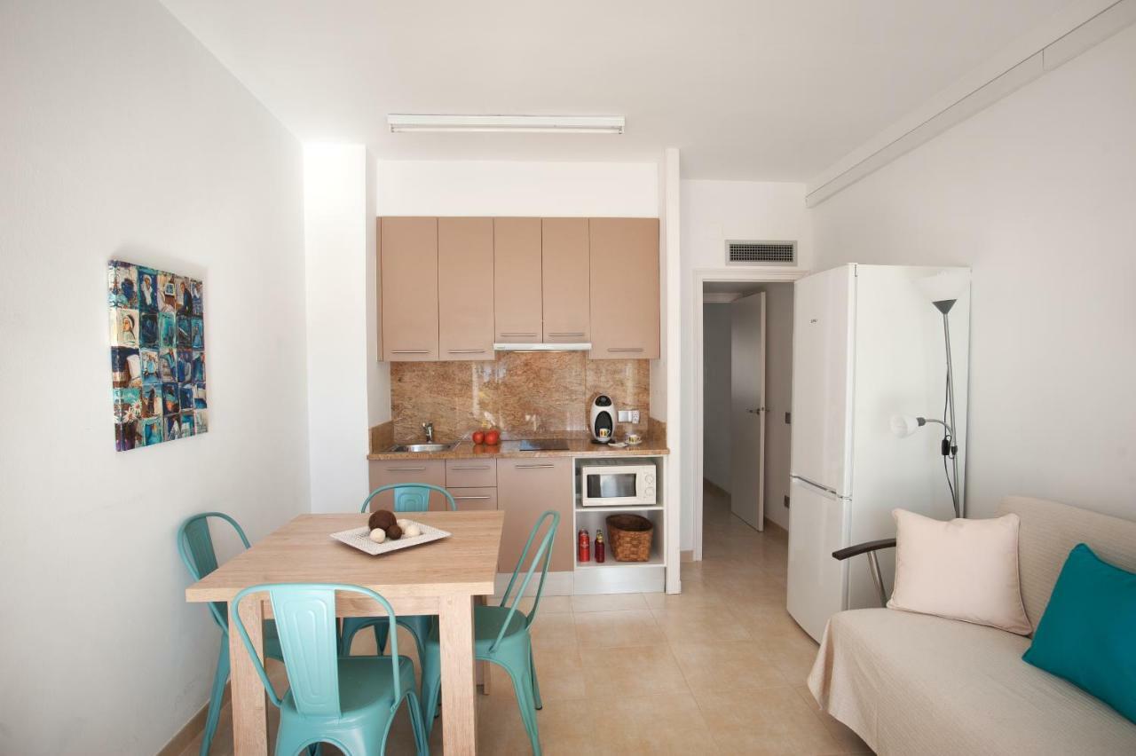 Apartamento A Pie De Playa, Climatizado Y Parking Росес Екстериор снимка