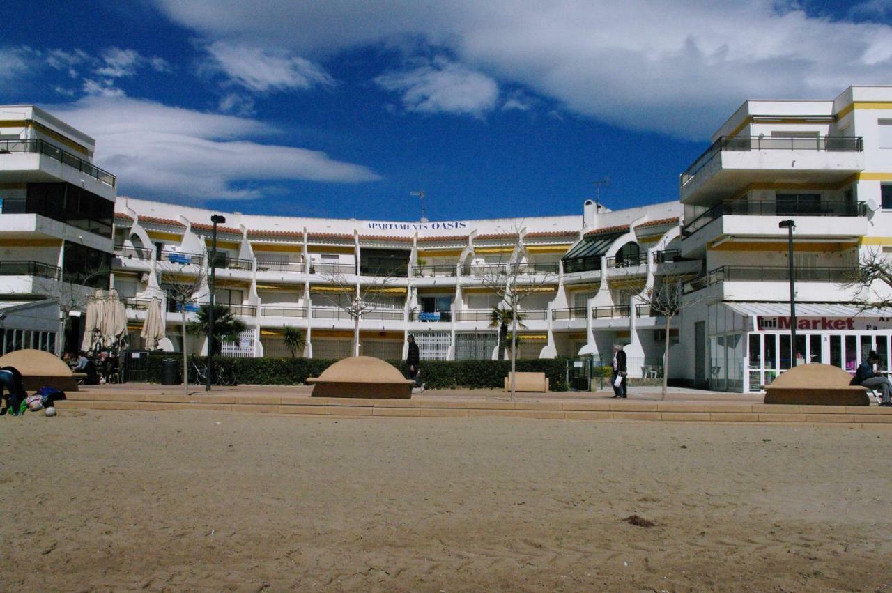 Apartamento A Pie De Playa, Climatizado Y Parking Росес Екстериор снимка